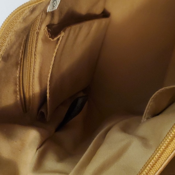 Large Vintage St John's Bay Genuine Leather Honey Camel Hobo Bag Purse Handbag - Picture 11 of 12